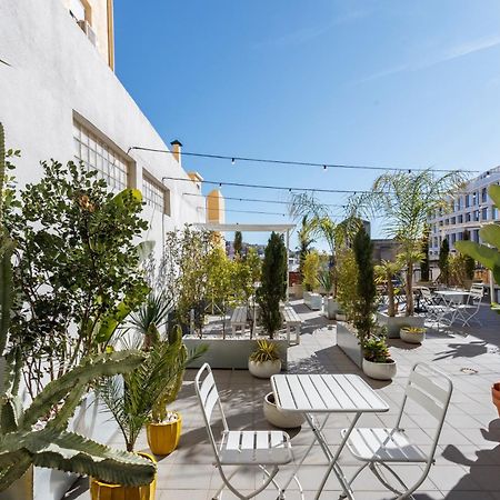 Red, Red Wine In Lisbon By Misha'S Place 3B 외부 사진